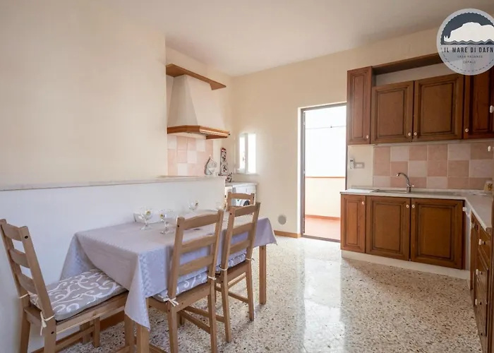 Il Mare Di Dafni * Cefalu