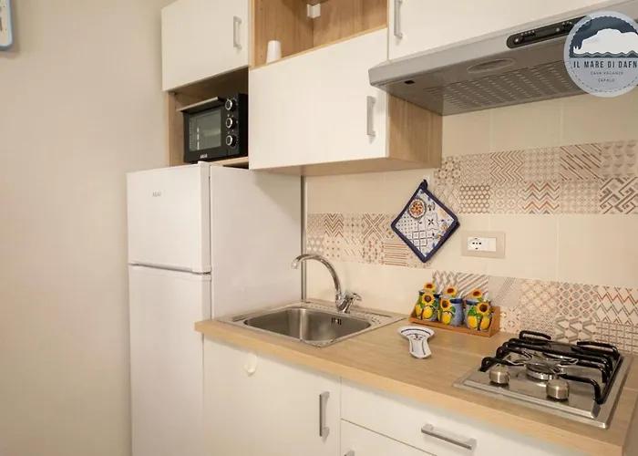 Il Mare Di Dafni * Cefalù